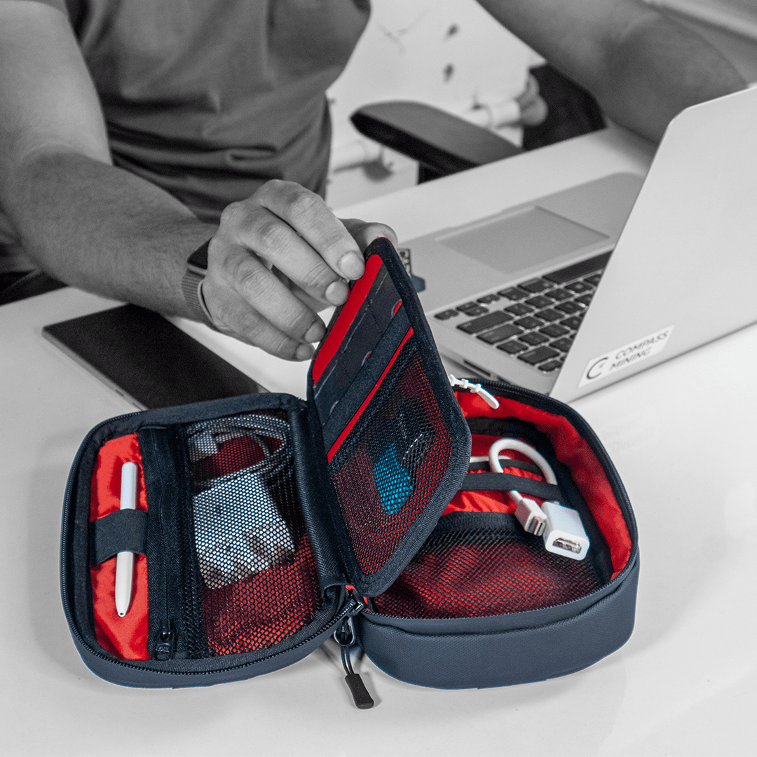 Tech Pouch